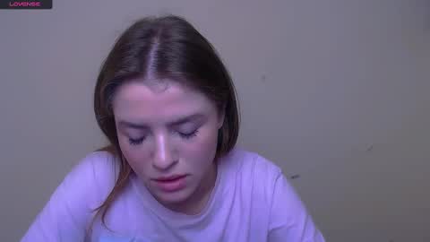 Snapshot of missoliviaa_ chatting on 02/27/25, 11:41 Olivia online show from 02/27/25, 11:41