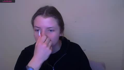 Snapshot of missoliviaa_ chatting on 02/28/25, 07:58 Olivia online show from 02/28/25, 07:58