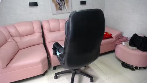 Penelope online show from 12/30/24, 03:35