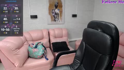 Penelope online show from 03/12/25, 12:04