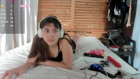 Snapshot of misspink152015 chatting on 02/02/25, 09:23 sarah online show from 02/02/25, 09:23