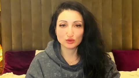 missrossi online show from 05/05/26, 07:00