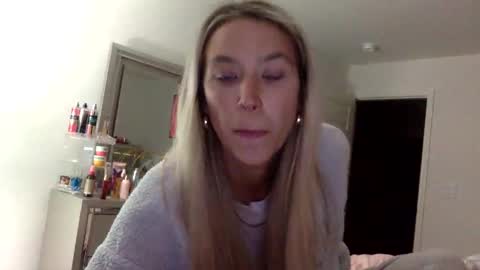 Alyssa online show from 05/04/26, 01:01