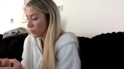 Alyssa online show from 05/06/26, 03:17