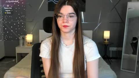 Snapshot of misss_evelyne chatting on 02/07/26, 01:20 misss_evelyne online show from 02/07/26, 01:20