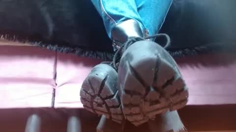 TELL ME MISS online show from 03/04/25, 02:42