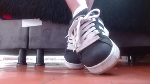 TELL ME MISS online show from 11/20/25, 03:12