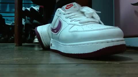 Snapshot of misssam28 chatting on 02/25/26, 01:43 TELL ME MISS online show from 02/25/26, 01:43