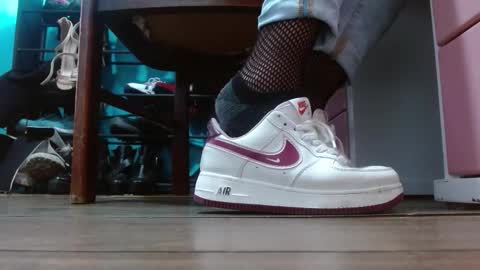 Snapshot of misssam28 chatting on 03/12/26, 06:14 TELL ME MISS online show from 03/12/26, 06:14