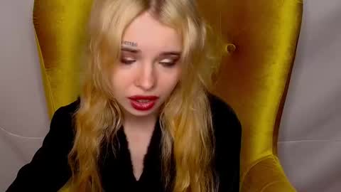 Misss Lola Angel online show from 10/21/25, 02:40