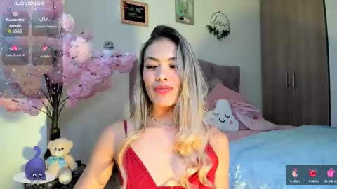 ... Independent model online show from 02/20/26, 06:26