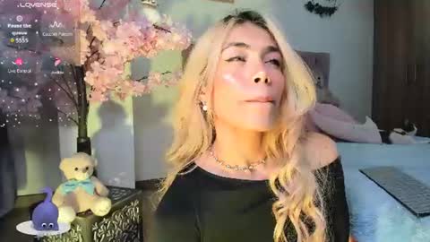 Snapshot of misssofiia_7 chatting on 07/05/26, 12:39 ... Independent model online show from 07/05/26, 12:39