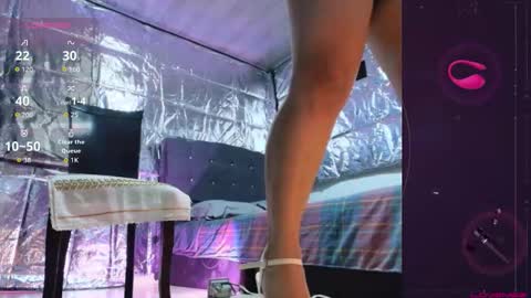 Snapshot of missstres_scarleth chatting on 11/25/25, 04:40 SCARLETH online show from 11/25/25, 04:40