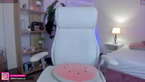 Snapshot of misstequila_ chatting on 03/12/26, 10:38 Sara Martinez online show from 03/12/26, 10:38