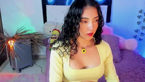 Snapshot of misstexass_ chatting on 12/10/24, 01:32  Natalie Texass indepedent model online show from 12/10/24, 01:32