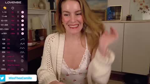 Snapshot of misstheacamille chatting on 01/14/25, 03:32 MissThea online show from 01/14/25, 03:32