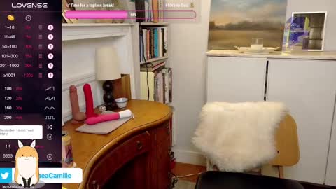 Snapshot of misstheacamille chatting on 01/17/25, 10:56 MissThea online show from 01/17/25, 10:56