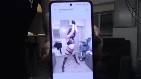 missthon online show from 10/21/25, 08:42