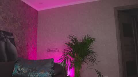 Eva online show from 09/14/25, 04:11