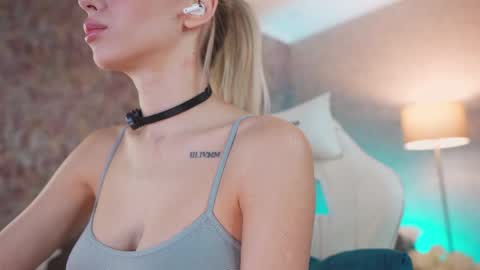 Snapshot of misstics_ chatting on 02/01/26, 09:46 Eva online show from 02/01/26, 09:46