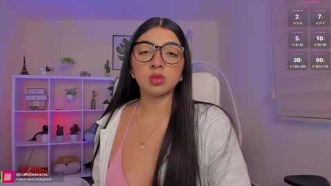 Mafe Jimenez online show from 11/05/25, 01:22