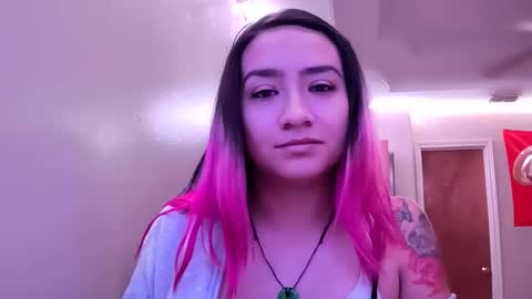 Snapshot of missxch3rry chatting on 03/23/26, 02:26 missxch3rry online show from 03/23/26, 02:26