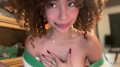 Snapshot of missxolga chatting on 06/08/26, 05:46 Divine Olga online show from 06/08/26, 05:46