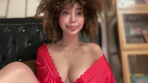 Divine Olga  online show from 06/10/26, 09:08