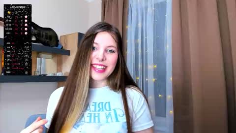 Snapshot of missyourann chatting on 03/05/26, 06:37 Anya online show from 03/05/26, 06:37