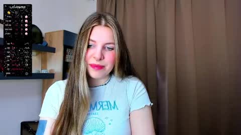Snapshot of missyourann chatting on 04/05/26, 03:31 Anya online show from 04/05/26, 03:31