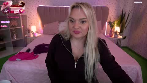 Snapshot of missyymarty chatting on 04/03/26, 02:37 missyymarty online show from 04/03/26, 02:37