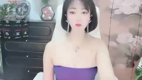 Snapshot of mist_lili chatting on 06/22/26, 02:25 Mist Lili online show from 06/22/26, 02:25