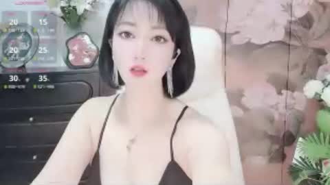 Snapshot of mist_lili chatting on 06/23/26, 02:37 Mist Lili online show from 06/23/26, 02:37