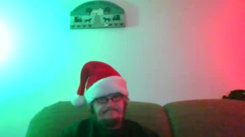 Snapshot of mister_dj777 chatting on 12/14/24, 05:29 MisterDJ online show from 12/14/24, 05:29