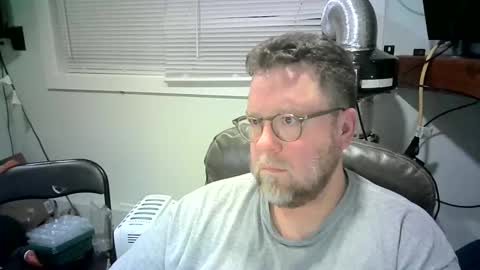 Snapshot of mister_happy567 chatting on 01/11/25, 06:14 Mr. Happy online show from 01/11/25, 06:14