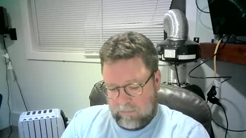 Snapshot of mister_happy567 chatting on 01/26/25, 07:10 Mr. Happy online show from 01/26/25, 07:10