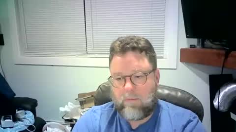 Snapshot of mister_happy567 chatting on 03/09/25, 06:06 Mr. Happy online show from 03/09/25, 06:06