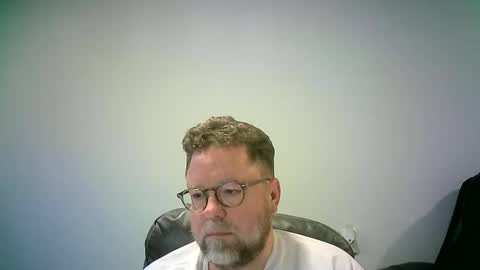 Snapshot of mister_happy567 chatting on 09/11/25, 07:08 Mr. Happy online show from 09/11/25, 07:08