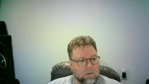 Snapshot of mister_happy567 chatting on 10/13/25, 06:57 Mr. Happy online show from 10/13/25, 06:57