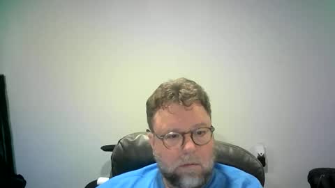 Snapshot of mister_happy567 chatting on 10/15/25, 07:08 Mr. Happy online show from 10/15/25, 07:08