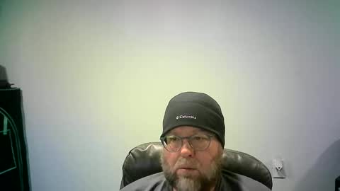 Snapshot of mister_happy567 chatting on 11/24/25, 06:24 Mr. Happy online show from 11/24/25, 06:24