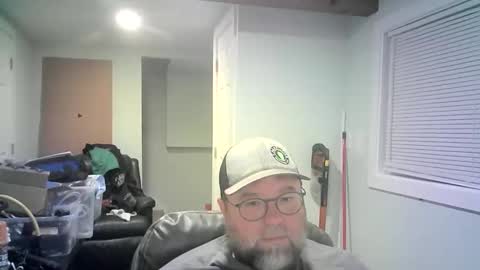 Snapshot of mister_happy567 chatting on 03/26/26, 06:30 Mr. Happy online show from 03/26/26, 06:30