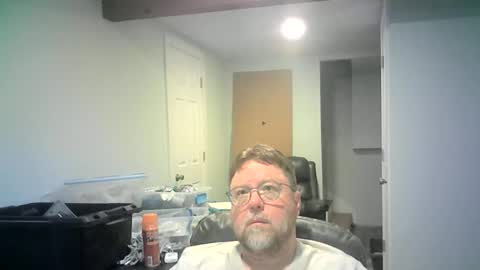 Snapshot of mister_happy567 chatting on 04/04/26, 05:38 Mr. Happy online show from 04/04/26, 05:38
