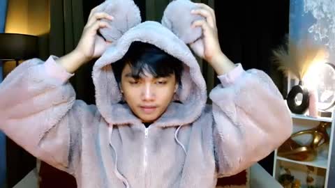 Snapshot of mister_officer chatting on 12/08/24, 09:02 SAINT SACHI  will make your day  online show from 12/08/24, 09:02