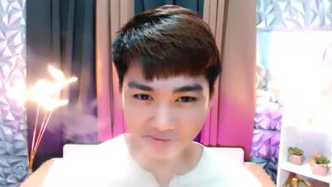 Snapshot of mister_officer chatting on 10/10/25, 02:27 SAINT SACHI  will make your day  online show from 10/10/25, 02:27