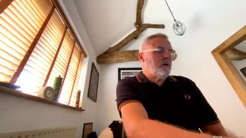 Snapshot of misterblivs chatting on 07/18/26, 11:03 Misterblivs online show from 07/18/26, 11:03