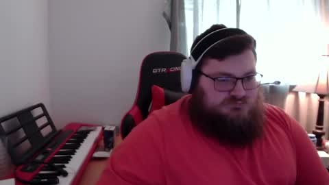 Snapshot of mistermac935 chatting on 12/16/24, 05:00 mistermac935 online show from 12/16/24, 05:00