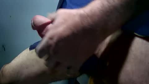 Snapshot of misterrugburn chatting on 12/11/24, 03:37 Mister Rug Burn online show from 12/11/24, 03:37