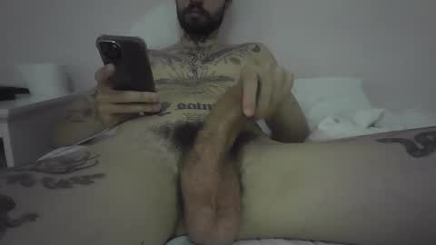 Snapshot of mistertattooxxl chatting on 04/18/26, 01:53 mr Tattoo XXL online show from 04/18/26, 01:53