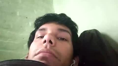 Snapshot of mistertitanx chatting on 09/30/25, 06:57 Emir online show from 09/30/25, 06:57